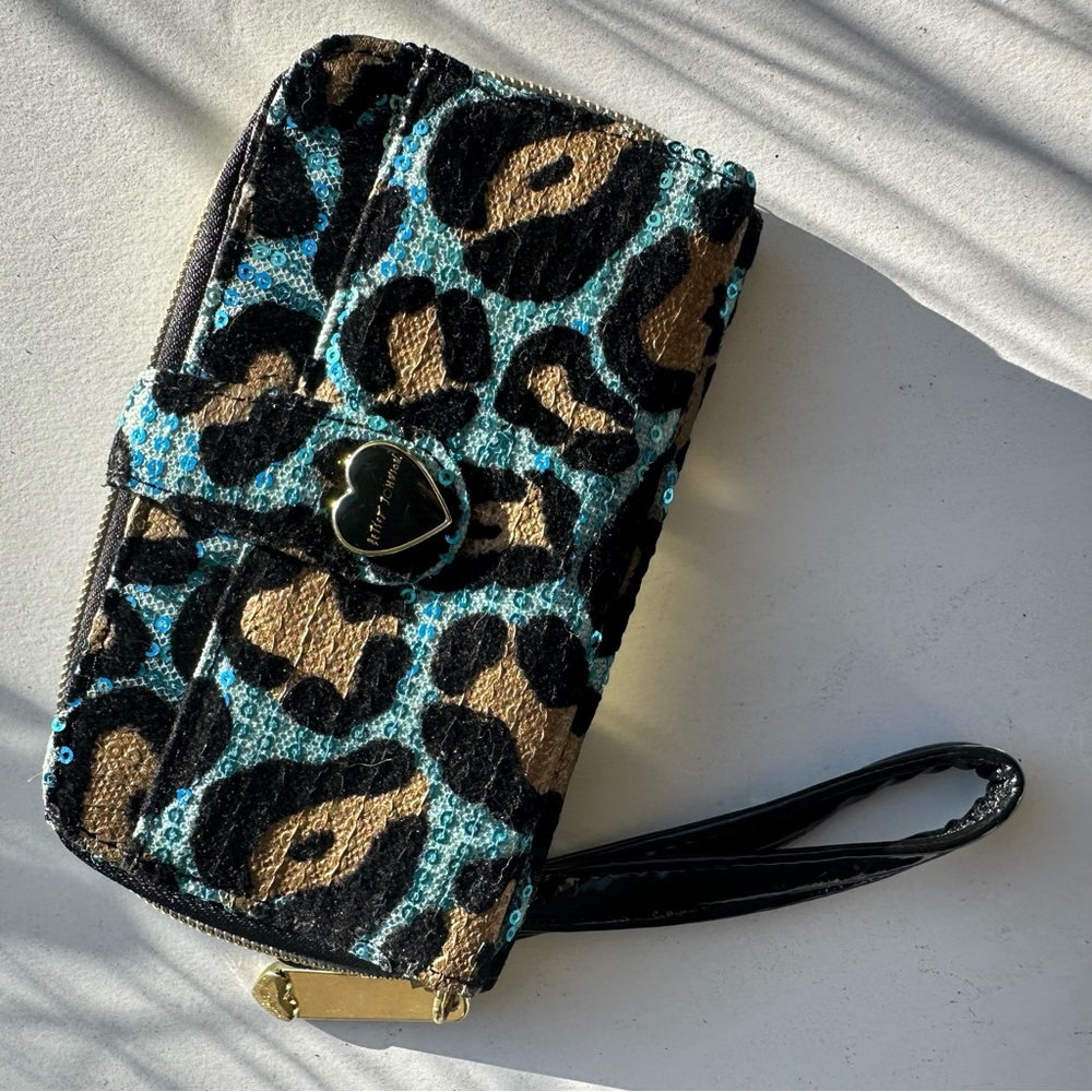 Betsey Johnson, RARE, clutch / wallet